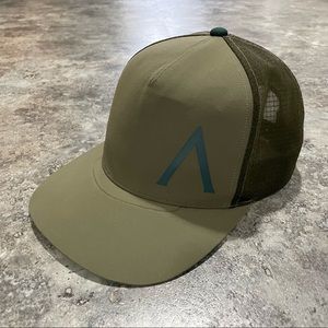 Arc’teryx A-Pop Trucker Hat